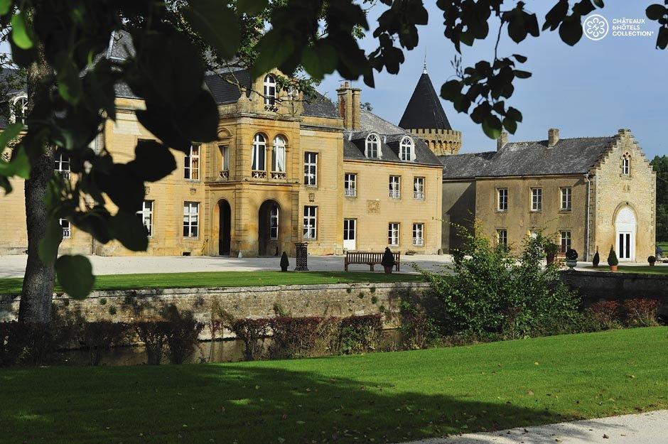 Le Domaine Chateau Du Faucon Donchery Exterior photo